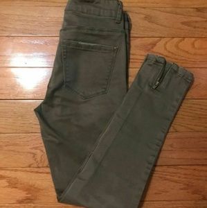 Olive Jeans 5/27